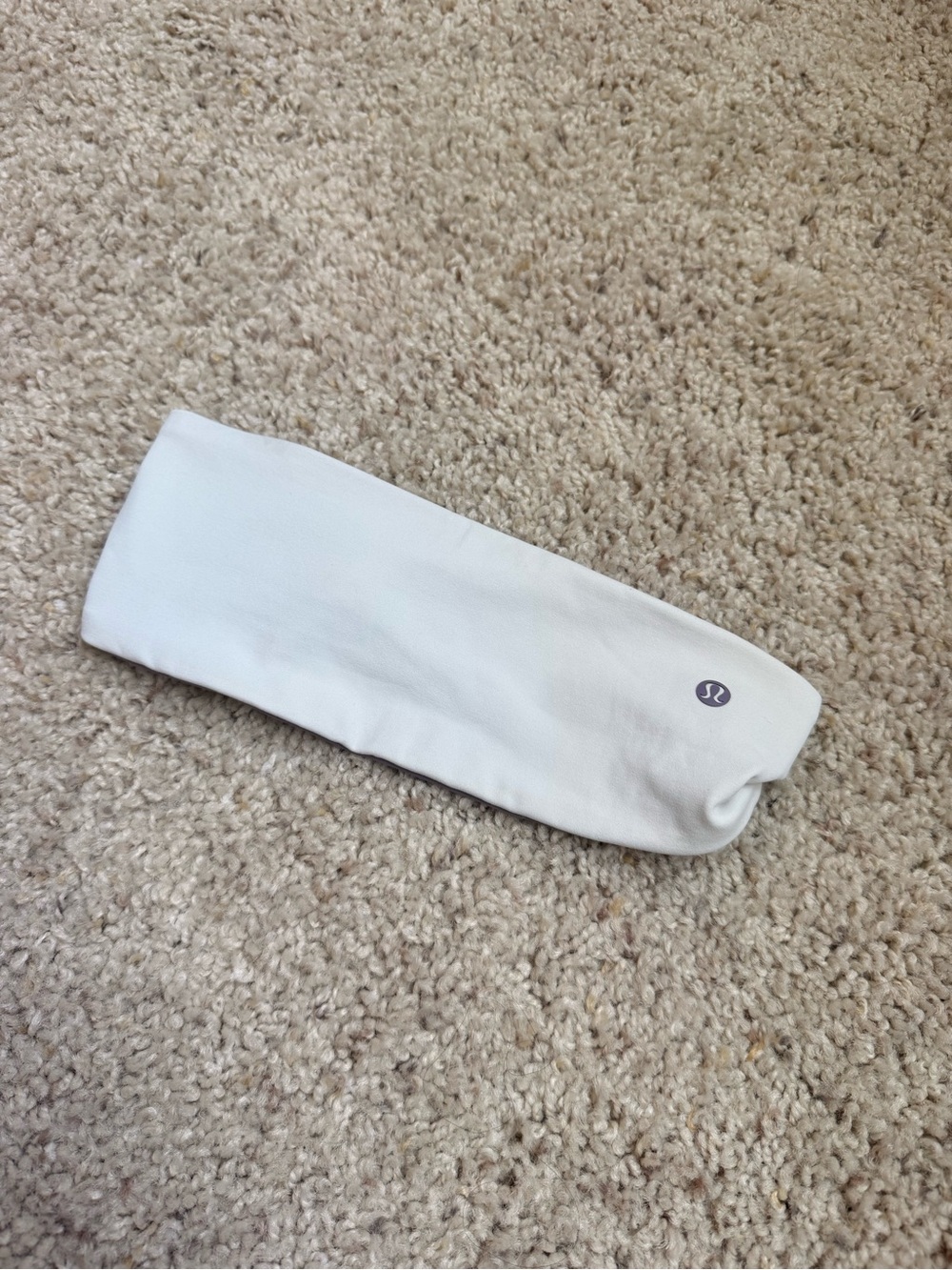 Lululemon reversible white/lavender headband - Picture 3 of 3